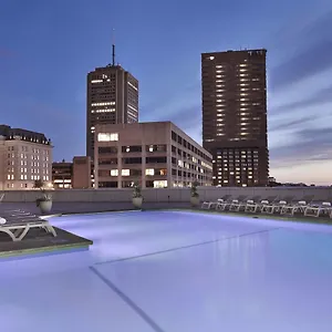 **** מלון Hilton קנדה