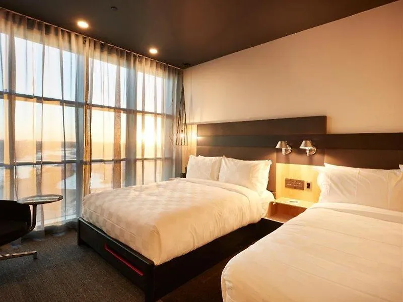 Alt Hotel Calgary East Village 3*,